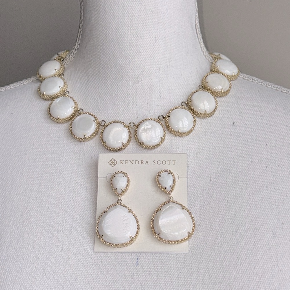 Vintage Kendra Scott Ariana Collar Necklace and Penny Earrings Gold Mother Pearl